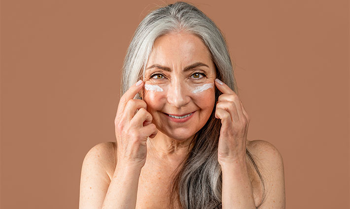 Čo pomáha na vrásky: Tipy, produkty a správna starostlivosť